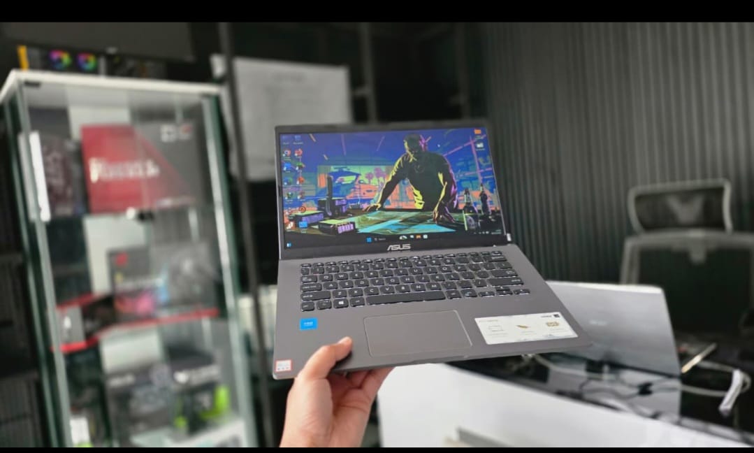 Asus VivoBook (Core i5)