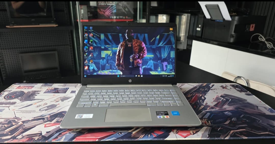 HP 14s